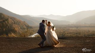 Breaking Into the Elopement Photography Market