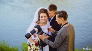 New on theLoop: Sepia Bride Controversy, Football Photography, and More! 