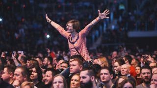 Create Raving Fans of Your Photography Business by Doing This One Thing