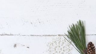 Don’t Let Your Networking Possibilities Get Away from You. Learn How to Network the Right Way This Holiday Season.