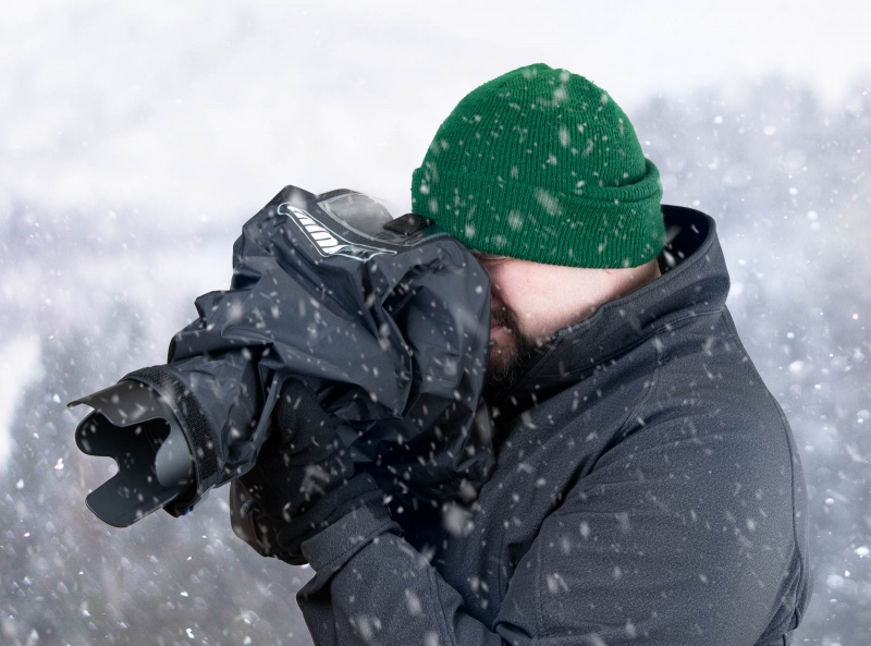 The medium size covers my 70-200mm VR lens and camera with plenty of extra length. The clear panel allows you to look through the viewfinder, though you will need to trust your camera’s autofocus.