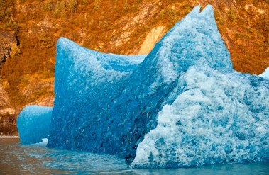 11.24-James-Balog_mendenhall_glacier_alaska_3k-992x660_.jpg