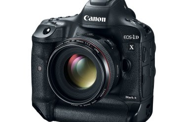 201607_canoneos1dxmkii_hr_1d_x_markii_ef50l_3q_cl.jpg