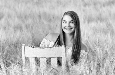 202508_5567_Kinsie__ThompsonPortraitStudio_1.jpg