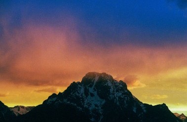 202508_Film_OxbowSunset-4-Edit.jpg
