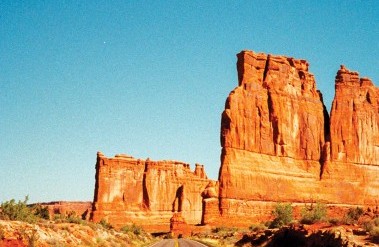 202510_Pentax17_tdr_ArchesNP_Kodak400_17_GoodsPentax.jpg