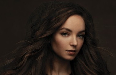 header-20203bonnet-light_kayla.jpg
